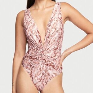 Victoria’s Secret Swim Suit Snakeskin Print Plunge One Piece Women’s Large Pink